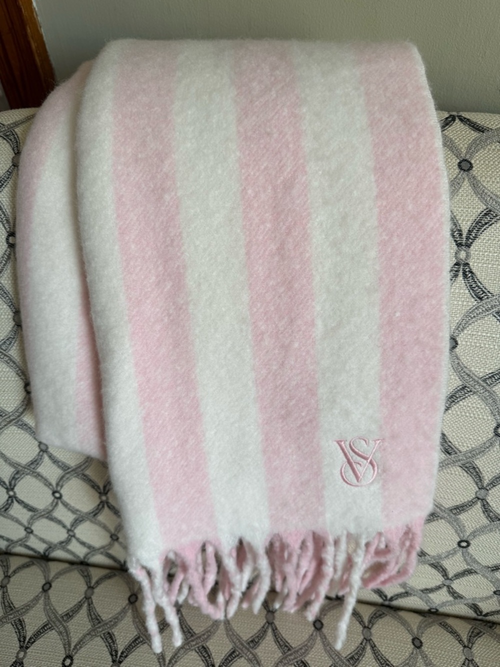 VS Pink & White Striped Fringe Scarf